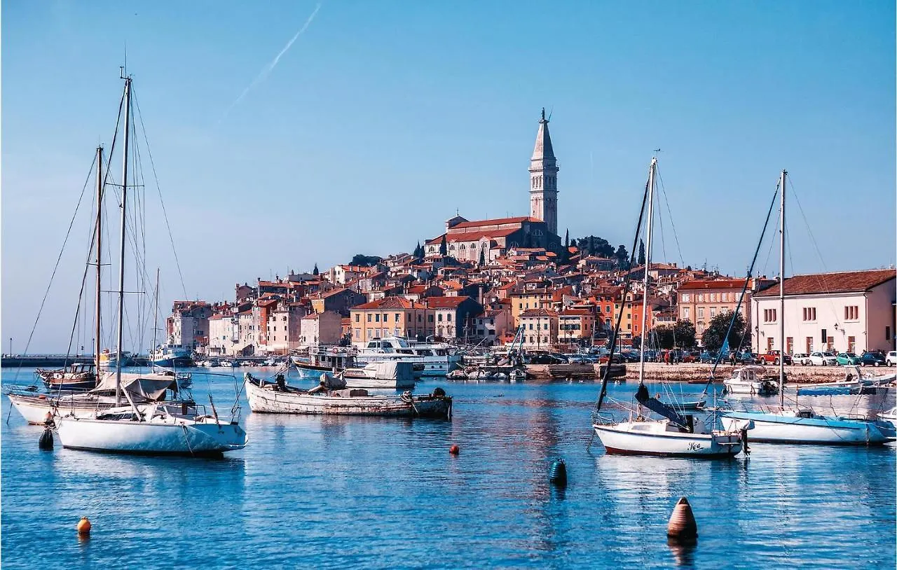 Awesome Apartment In Rovinj With 3 Bedrooms