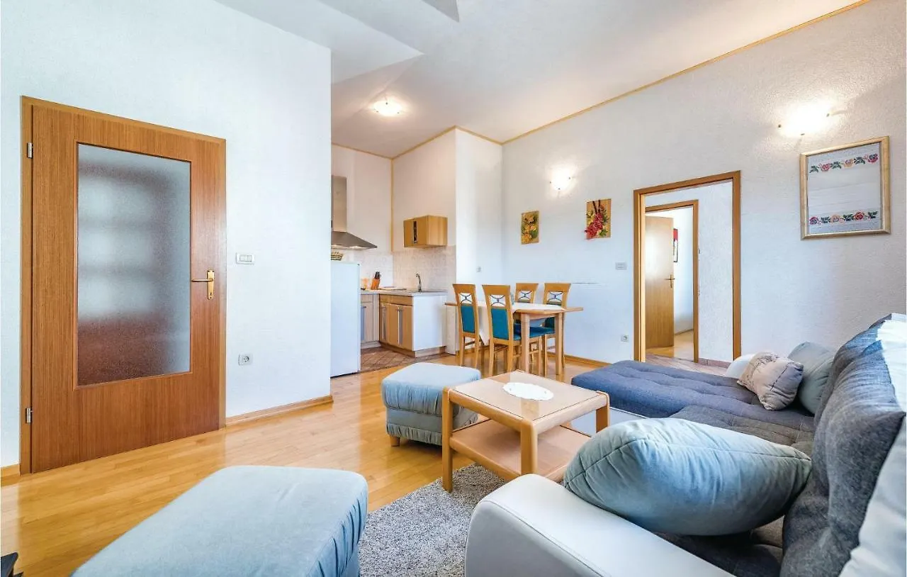 Awesome Apartment In Rovinj With 3 Bedrooms 0*,  Croatia